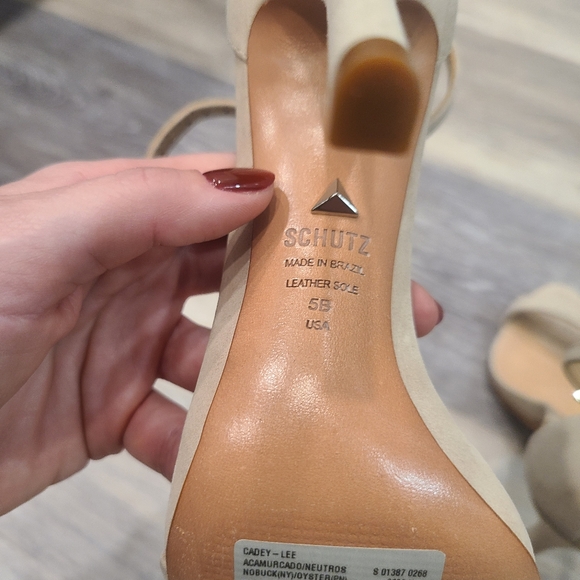 SCHUTZ nude suede heel - Picture 6 of 6